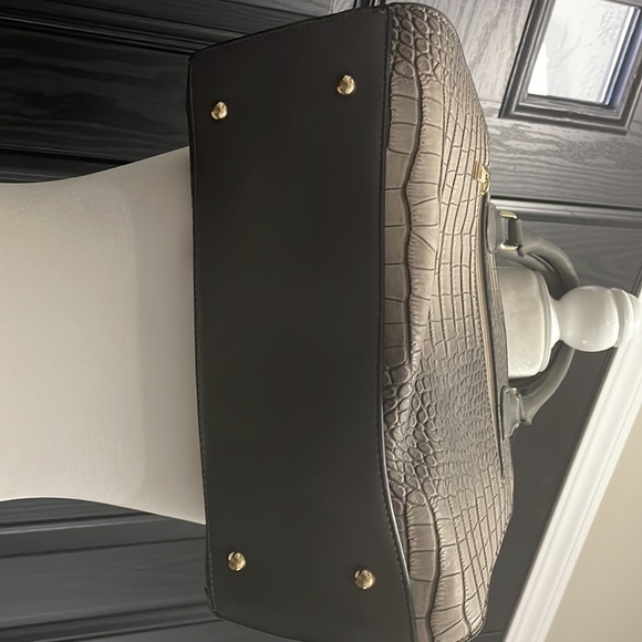 Isabelle | Vegan Handbag - Picture 6 of 9